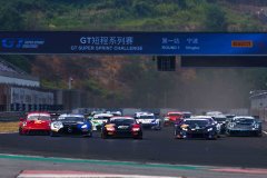 <b>兰博基尼在GT短程系列赛首站豪夺冠军</b>