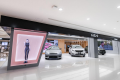 <b>开启电动化转型 起亚中国首家City Store开业</b>