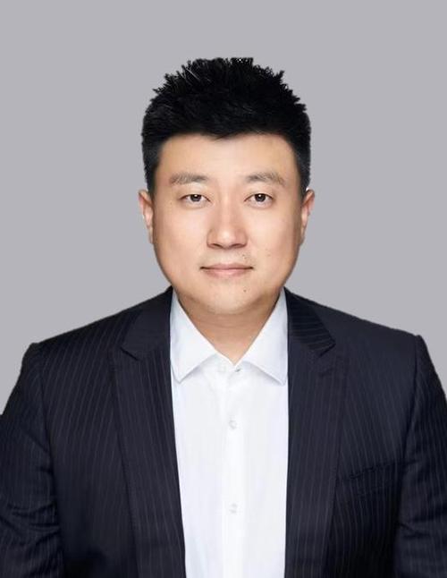 <strong>李楠被任命为保时捷中国技术部副总裁</strong>